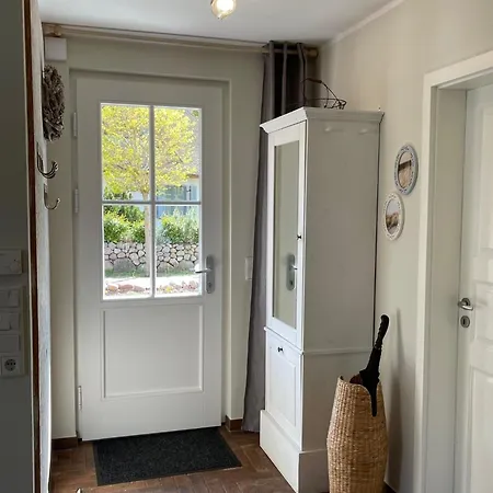 Semesterbostad Svanvithe